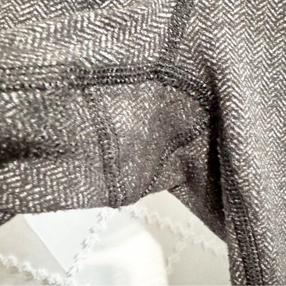 12. Lululemon Knit Herringbone Pattern Leggings W… - image 3